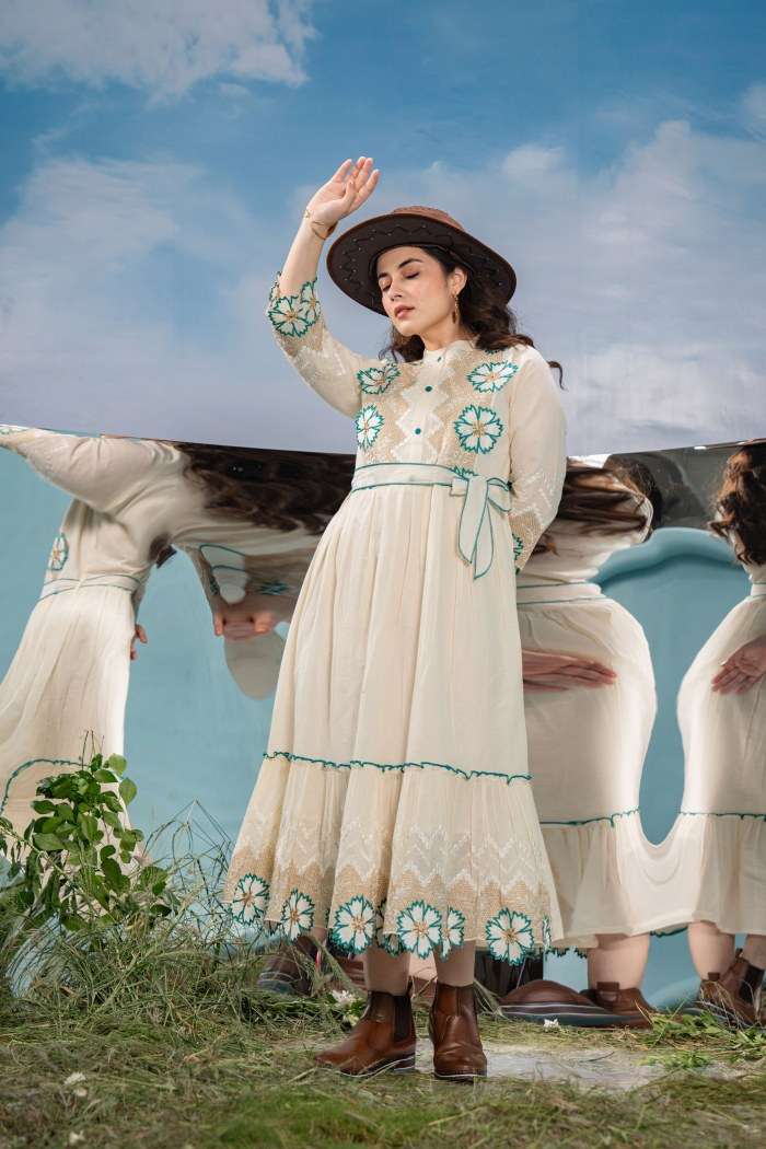 SUMMER COLLECTION VOL-32 BY ENSTINKT DESIGNER FACNY COTTON PRINT GOWNS