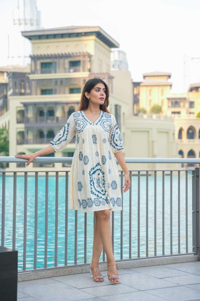 SUMMER COLLLECTION VOL-17 BY ENSTINKT DESIGNER FACNY COTTON PRINT TOPS