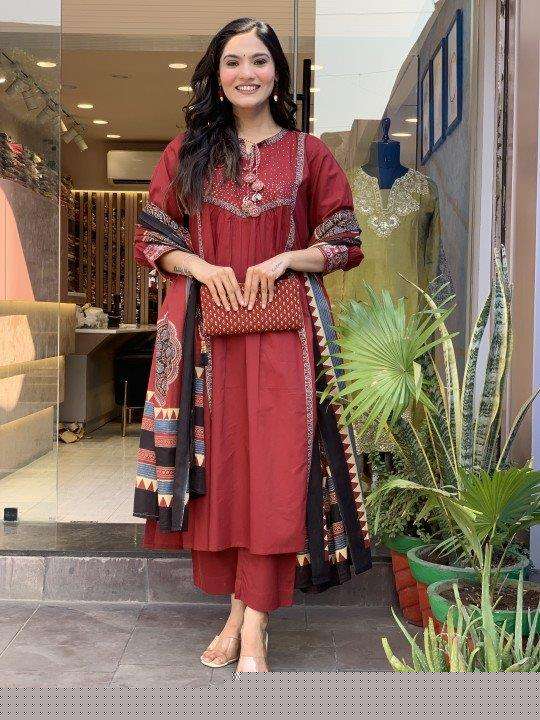 HIMANSHI VOL-768 BY ASLIWHOLESALE DESIGNER PURE COTTON EMBROIDERY PAKISTANI DRESSES-00211