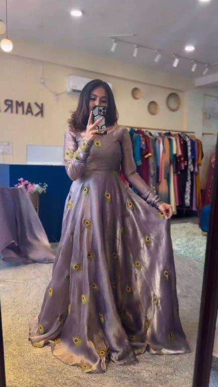 208 HIT DESIGN BY ASLIWHOLESALE DESIGNER PURE SOFT SILK PRINTED GOWNS-00291