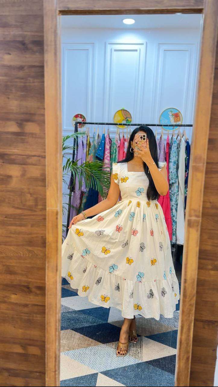 MC-1048 BY ASLIWHOLESALE DESIGNER PURE COTTON PRINTED GOWNS-00249