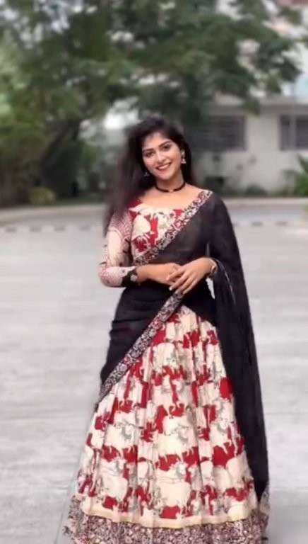 PC-525 BY ASLIWHOLESALE DESIGNER PURE CREPE LEHENGA-00045