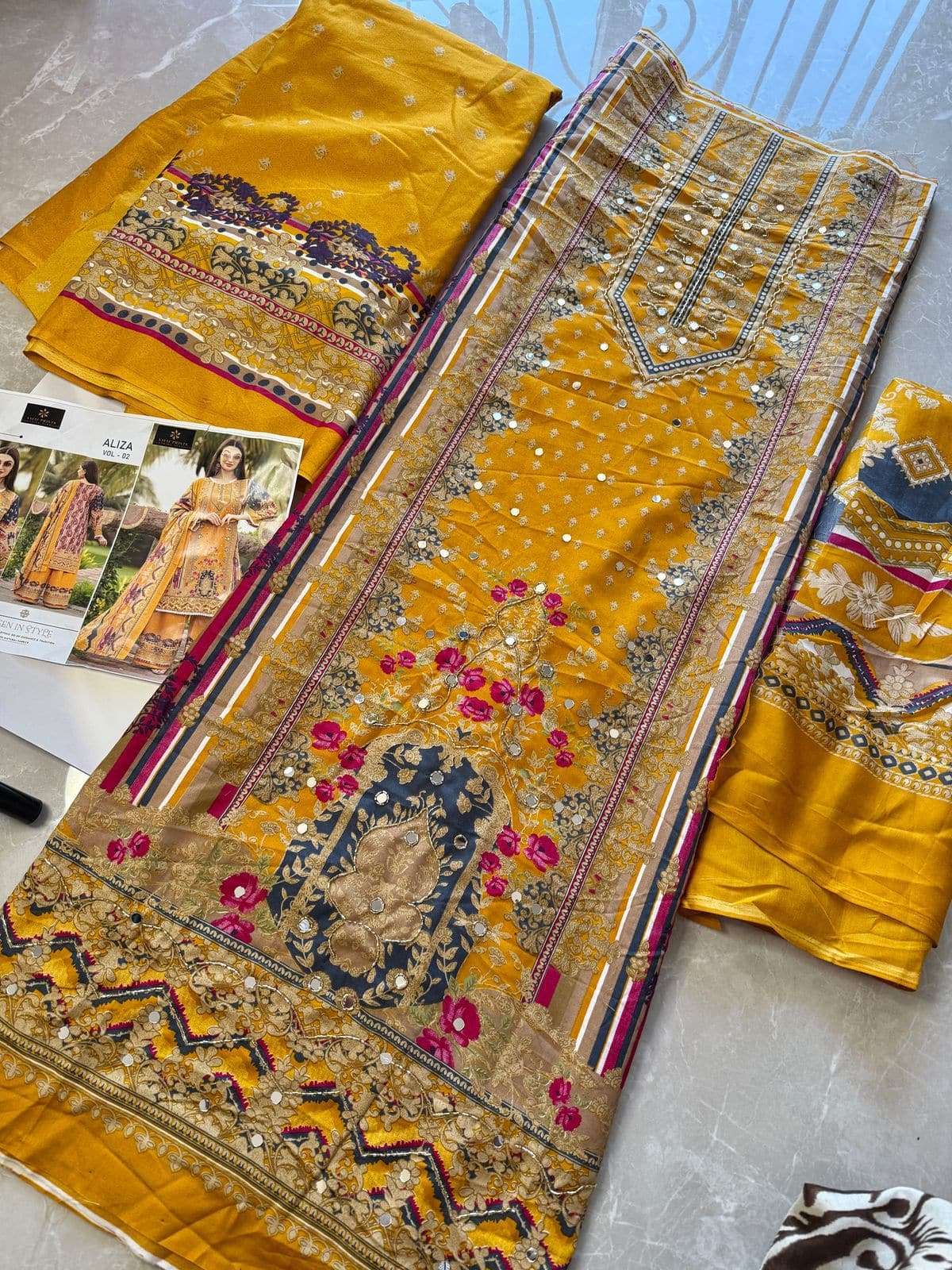 AALIZ PRINTS AALIZA VOL-05 PURE COTTON PRINTED PAKISTANI DRESSES-00062